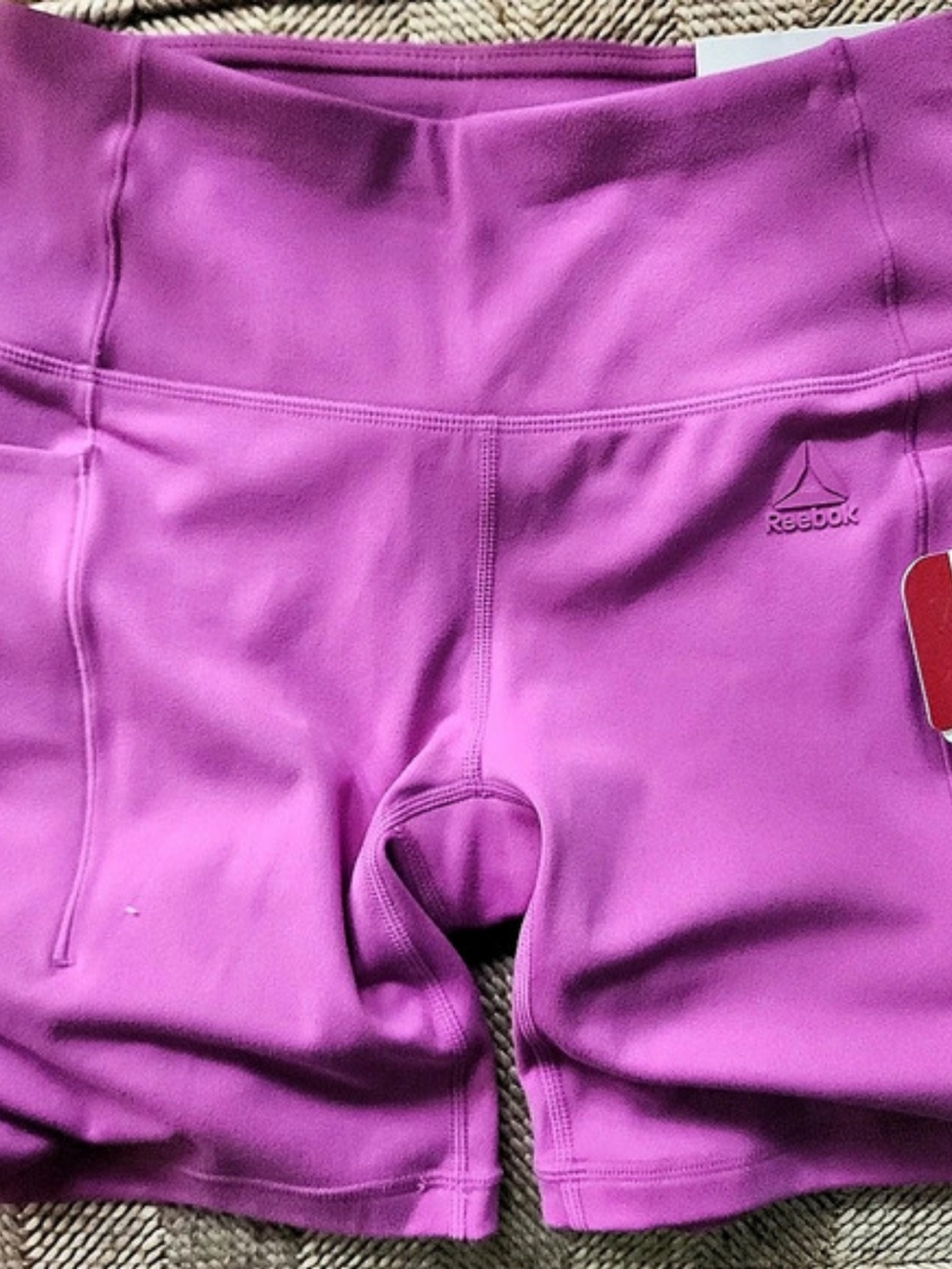 Reebok Fitted High Rise Athletic Shorts in Pink/Purple Size XS NWT